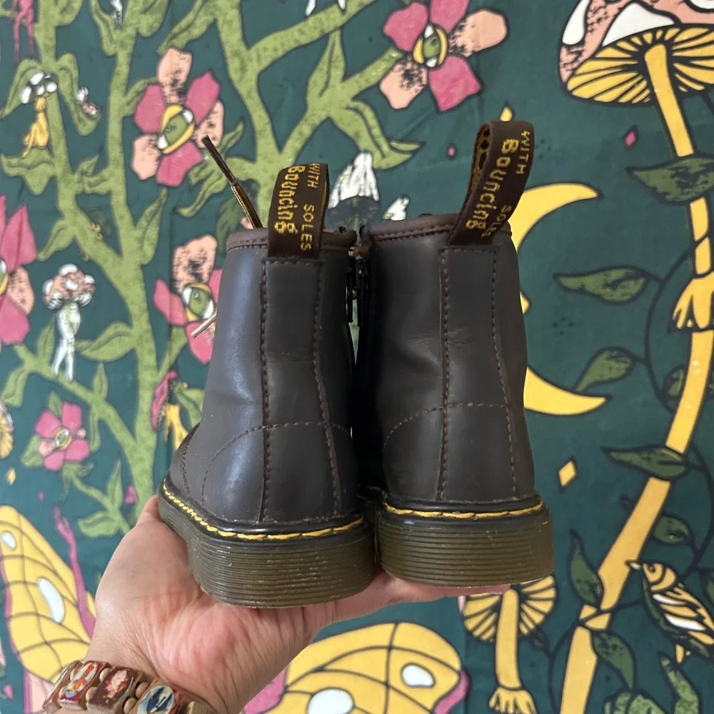 Dr. Martens toddler brown
